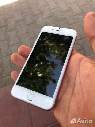 Телефон iPhone 7 128gb