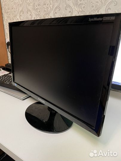 Монитор Samsung s20b300В