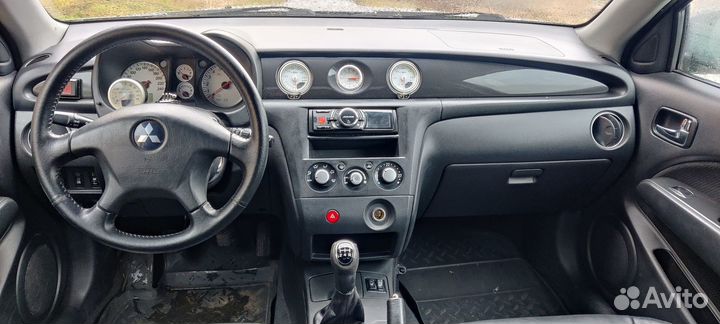 Mitsubishi Outlander 2.0 МТ, 2005, 240 000 км