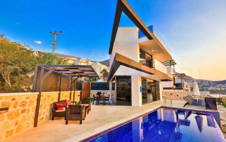 Дом 105 м² на участке 2 сот.