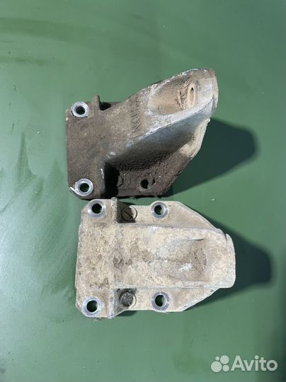 Кронштейн лапа опора 1JZ-GE vvti
