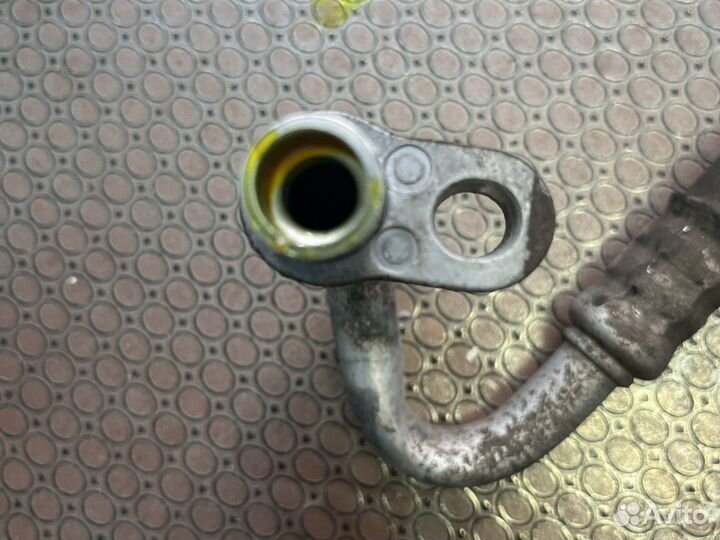 Трубка кондиционера короткая Nissan Tiida C11