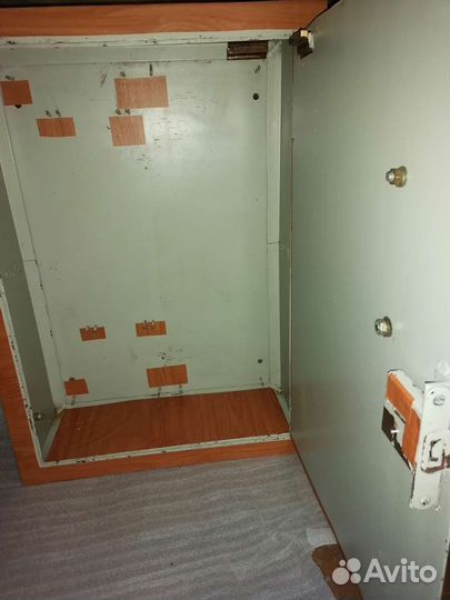 Сейф встраиваемый