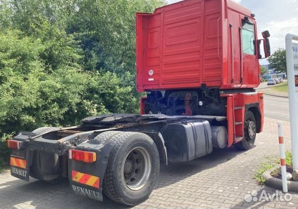 Разбираем грузовик Renault,Magnum III 2001-2008