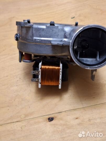 Вентилятор Vaillant turbotec turbomax 0020020008A
