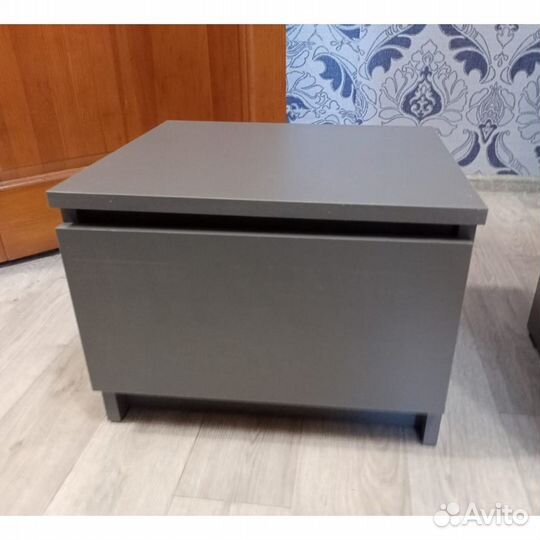 Тумба прикроватная Новая