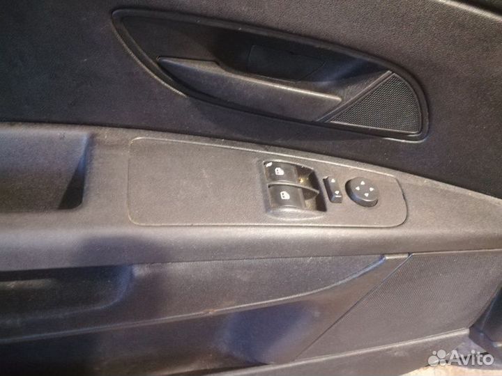 К-кт обшивки двери fiat Punto