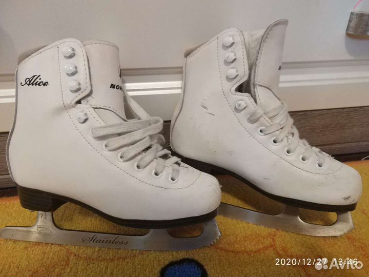 Коньки фигурные 29р