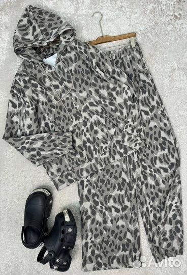 Классный костюм овер Bunno