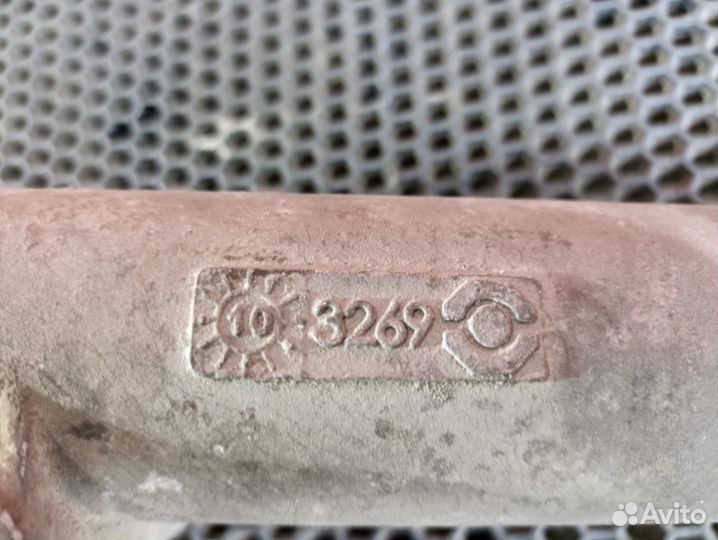 Патрубок корпуса термостата