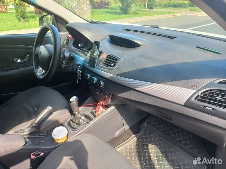 Renault Fluence 1.6 МТ, 2011, 200 000 км