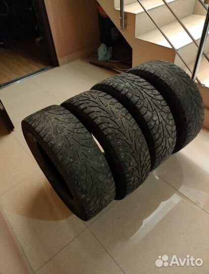 Hankook Winter I'Pike 215/65 R16