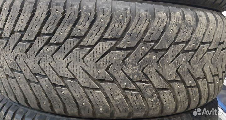 Nokian Tyres Hakkapeliitta 8 SUV 275/65 R18 116