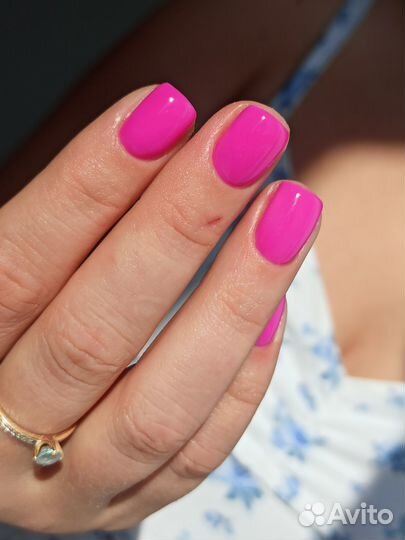 Модель на маникюр