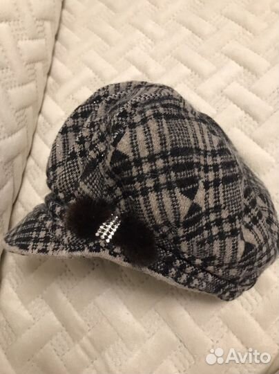 Вязанное женское кепи