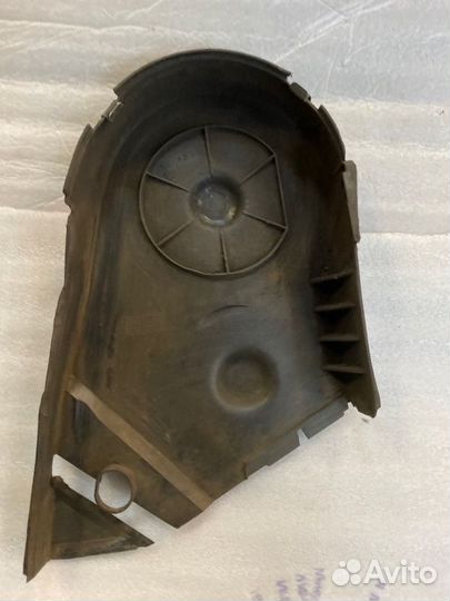 Крышка ремня грм Volkswagen Passat B3 1.8 RP