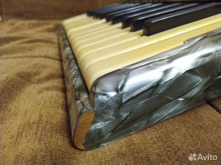 Аккордеон Weltmeister Klingenthaler Harmonikawerke