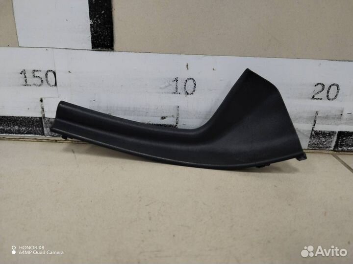 Накладка лобового стекла Nissan Tiida C11 2007-201