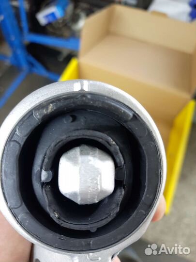 Рычаг передний левый BMW 3 1998-2006