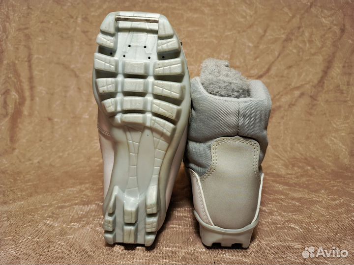 Лыжные ботинки 29 размера