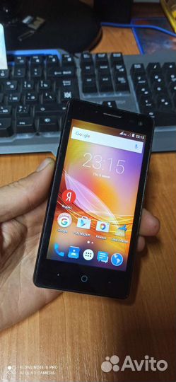Телефон ZTE Blade GF3