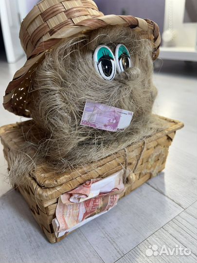 Оберег с корзинкой