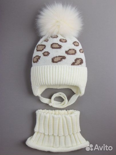Комплект шапка и снуд, новый зимний на утеплителе