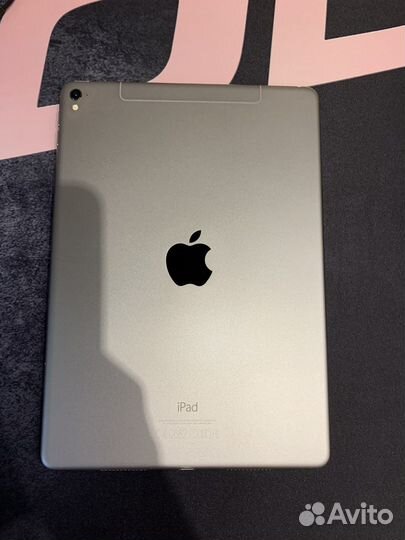 iPad pro 9.7 128 LTE