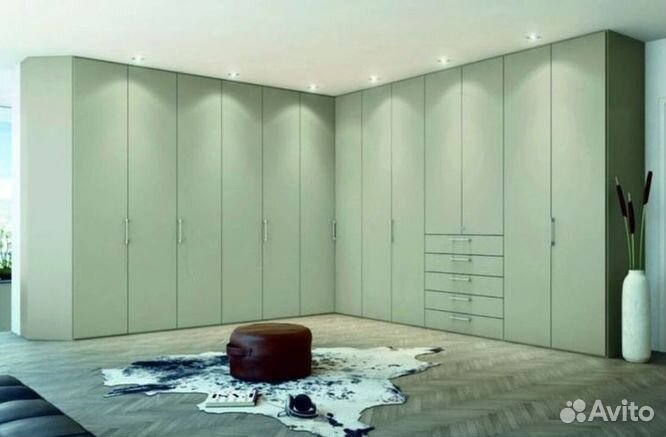 Шкаф распашной