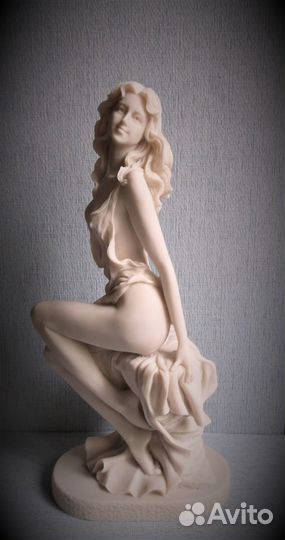 Статуэтка Девушка Фигурка интерьерная из камня