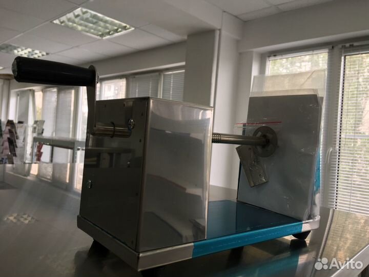 Аппарат для нарезки картофеля спиралью hurakan HKN