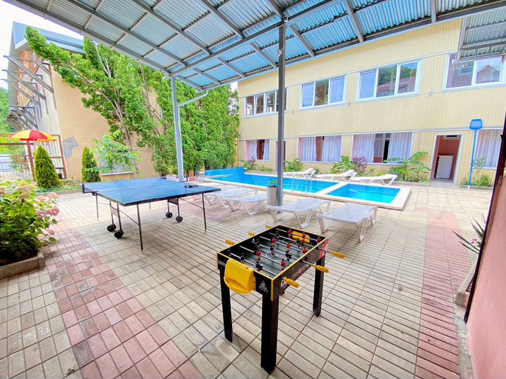 Гостиница, 830 м²