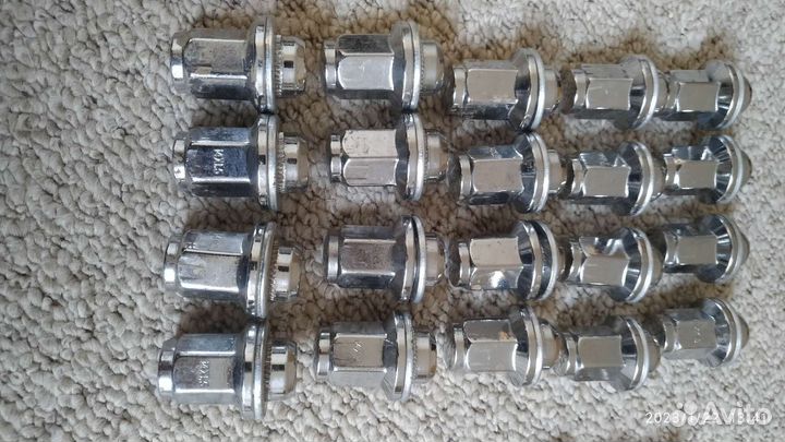 Гайки для колес