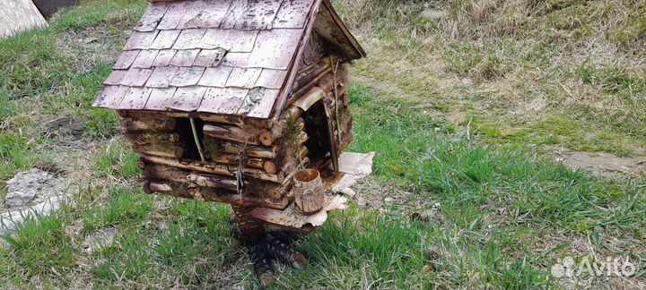 Избушка на ножках, декор для сада