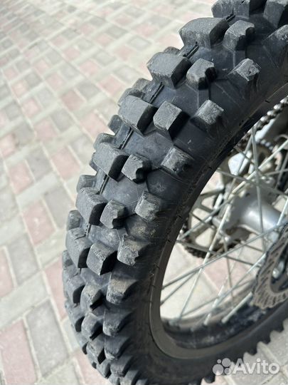 Мотоцикл кроссовый