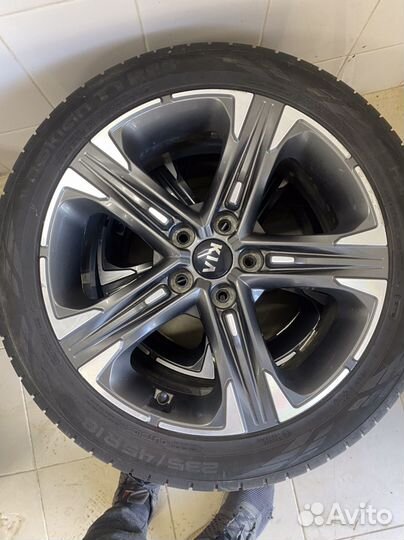 Nokian Tyres Hakka Black 2 235/45 R18