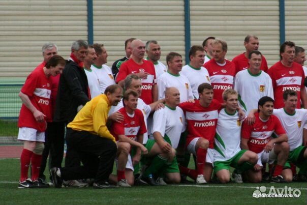 Мяч с автографами Спартака