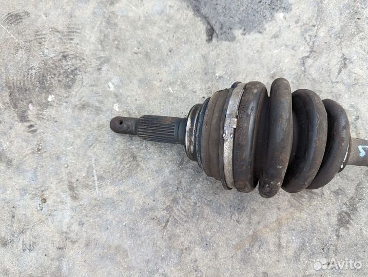 Привод Toyota Corona ST170 4SFE Лев. Перед