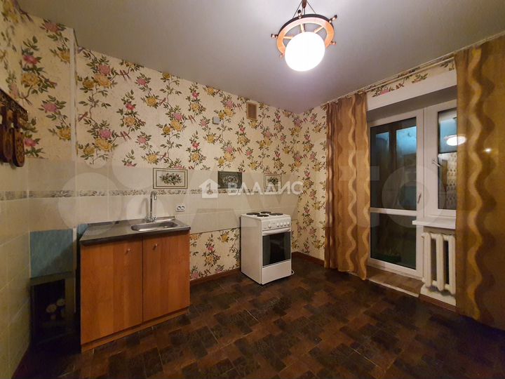 1-к. квартира, 46 м², 1/10 эт.