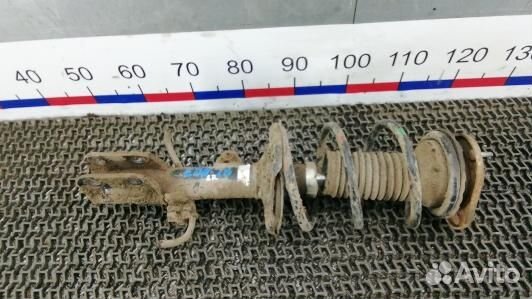 Стойка передняя правая toyota avensis T25 (EDN18N5