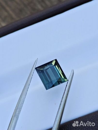 Природный турмалин разные цвета