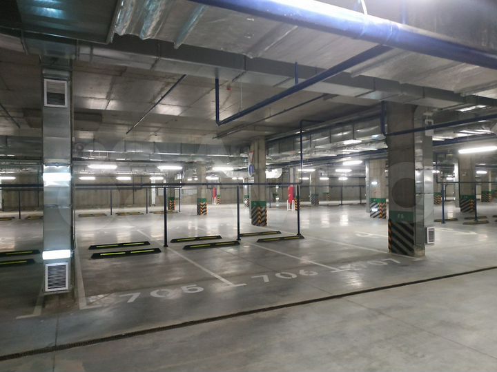 Машиноместо, 14 м²