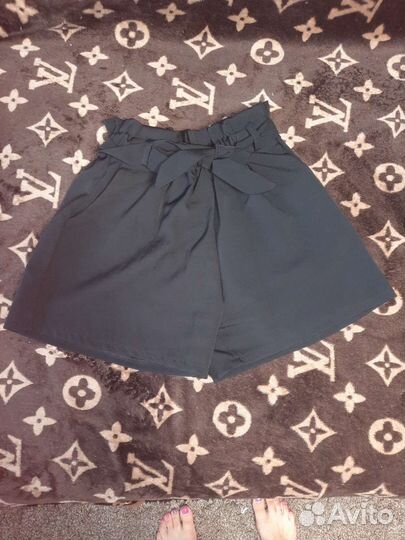 Шорты женские