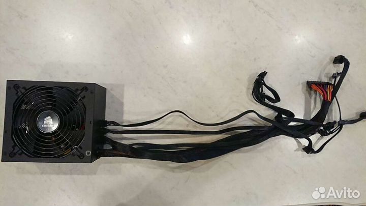 Блок питания Corsair cx750M 750W