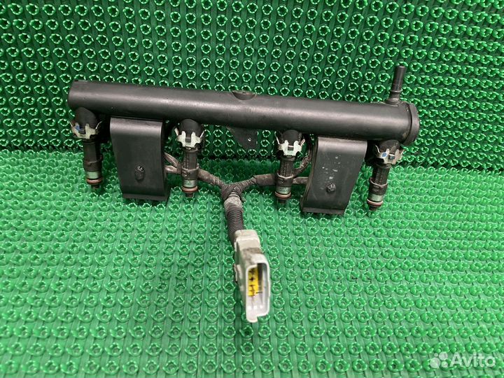 Форсунка топливная Peugeot 307 1.6 NFU