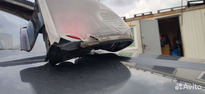 Фонарь задний правый MMC Outlander 1