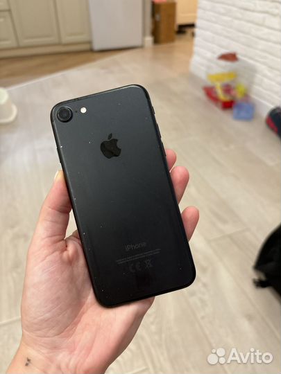 iPhone 7, 32 ГБ