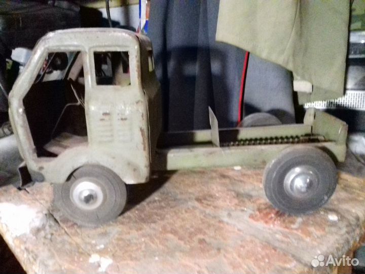 Игрушка ретро