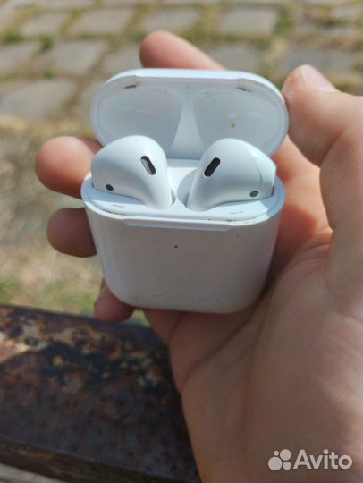 Беспроводные наушники