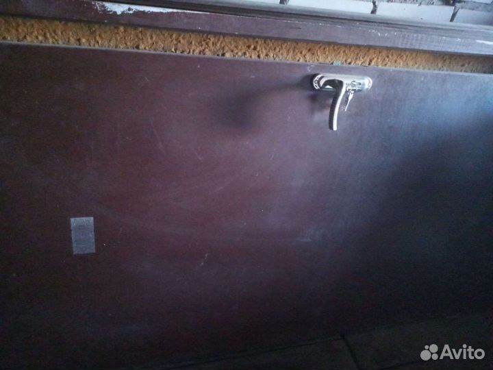 Дверь деревянная